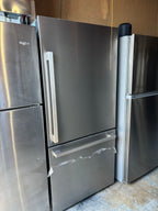 2023 Premium 33" Refrigerator