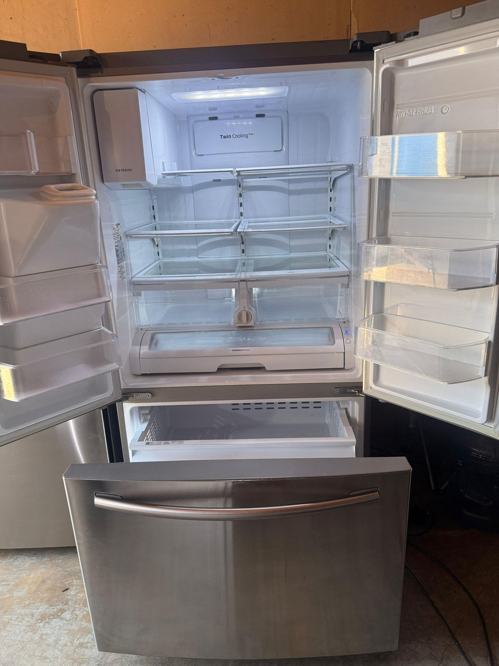 Like New 2023 Samsung Side-by-Side Refrigerator