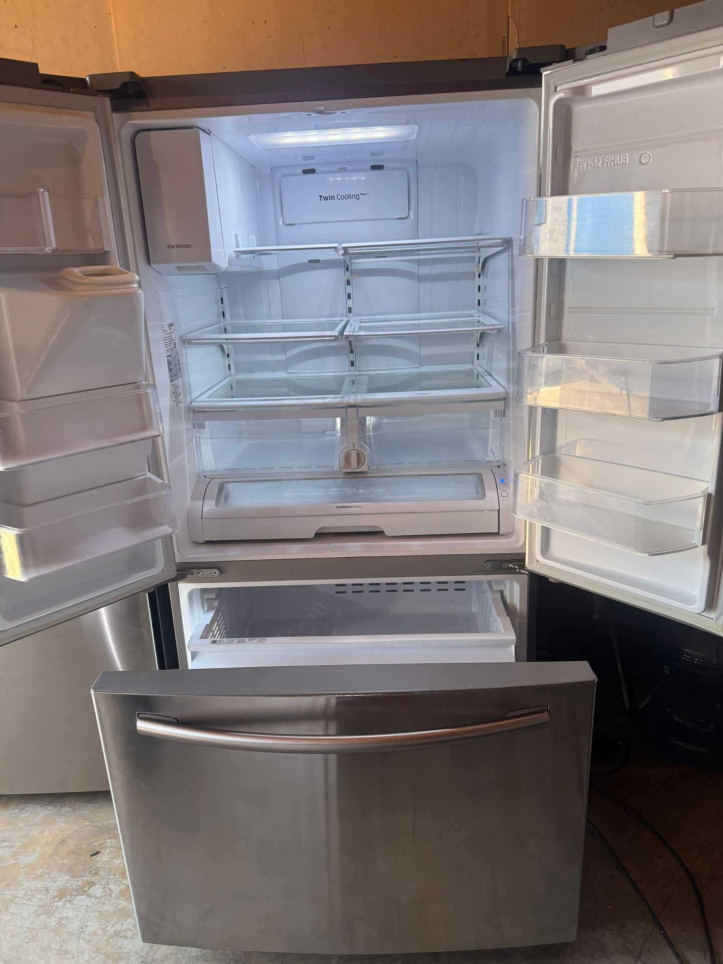 Like New 2023 Samsung Side-by-Side Refrigerator