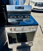 New Frigidaire 30" Electric Range