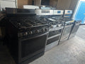 Samsung Gas Range with Convection (2021)