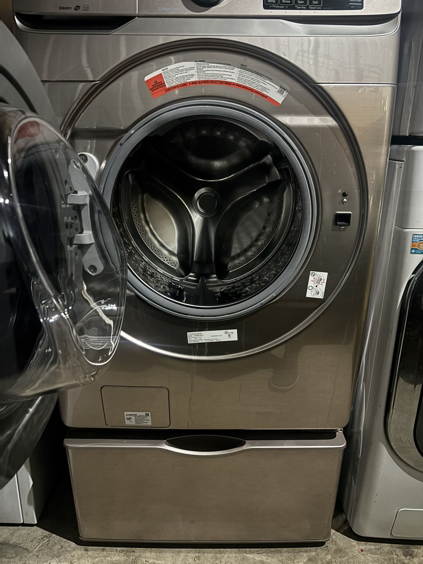 Like New Samsung Front Load Washer 4.5 Cu Ft + Pedestal
