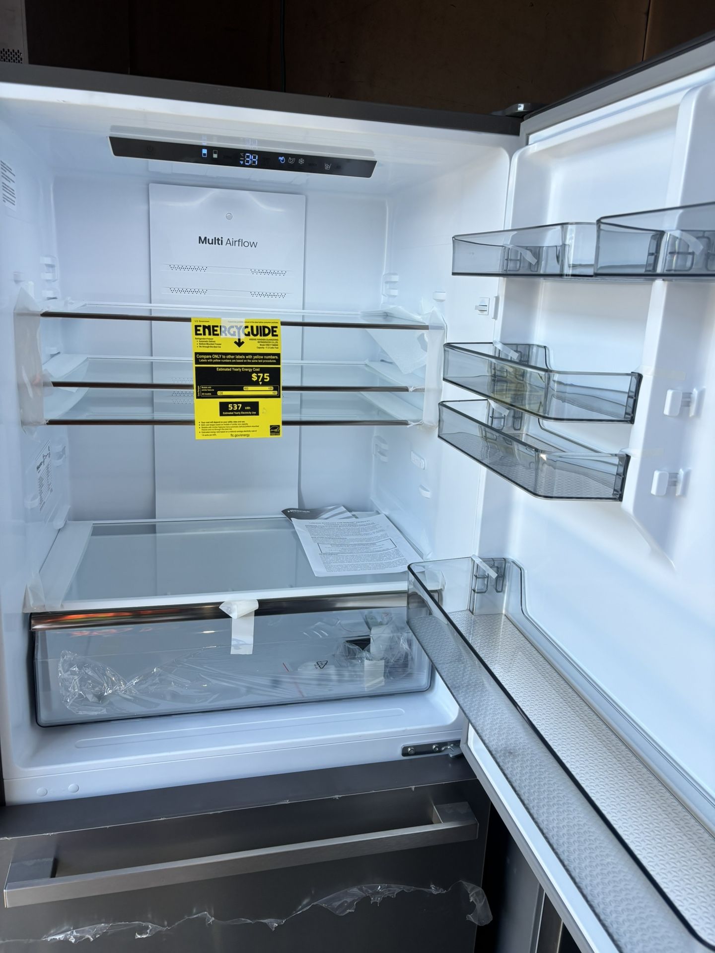 2023 Premium 33" Refrigerator
